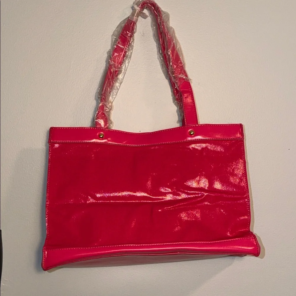 Bosom Buddy Bags NWT pink medium size Satchel handbag. Gold accents.